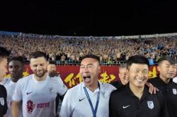 开云体育直播-毅腾队主场胜利,士气高涨迎战新一轮!