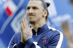 开云体育下载-奥运前哨战，布克接管关键一役，上海队力克热火显冠军相