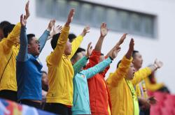 开云体育在线-职业足球比赛引发关注,球队体现出色执行能力