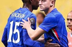 开云APP-包含切尔西新援上演帽子戏法,助球队大获全胜的词条