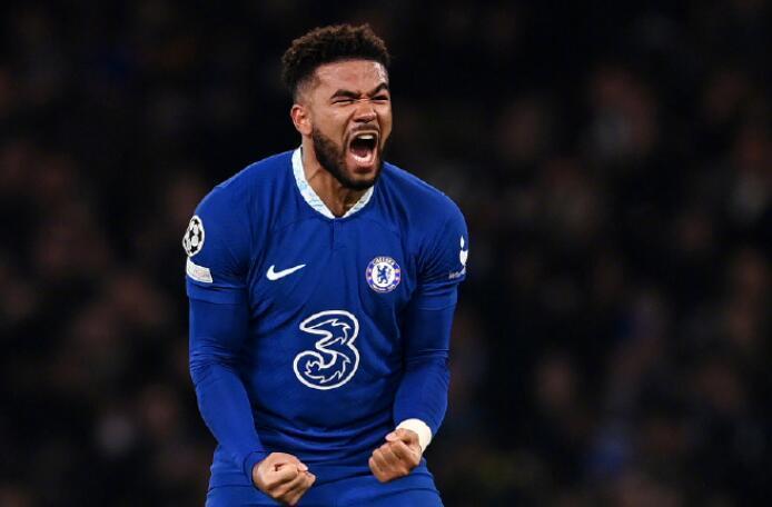 意大利劲旅突破重围,杀入欧冠八强的简单介绍 意大利劲旅突破重围,杀入欧冠八强的简单介绍