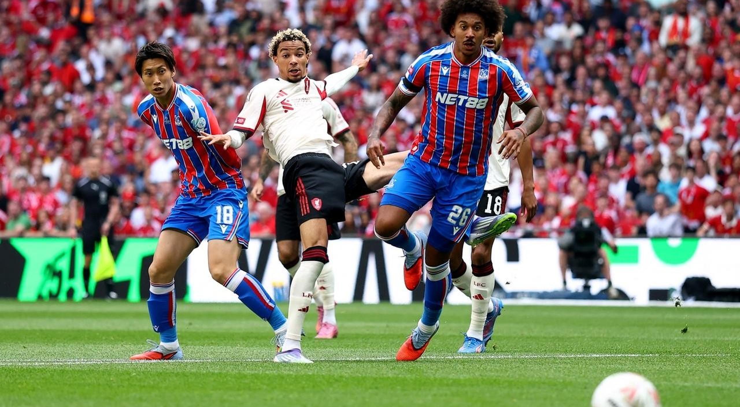 切尔西客场击败水晶宫，逼近前三的简单介绍