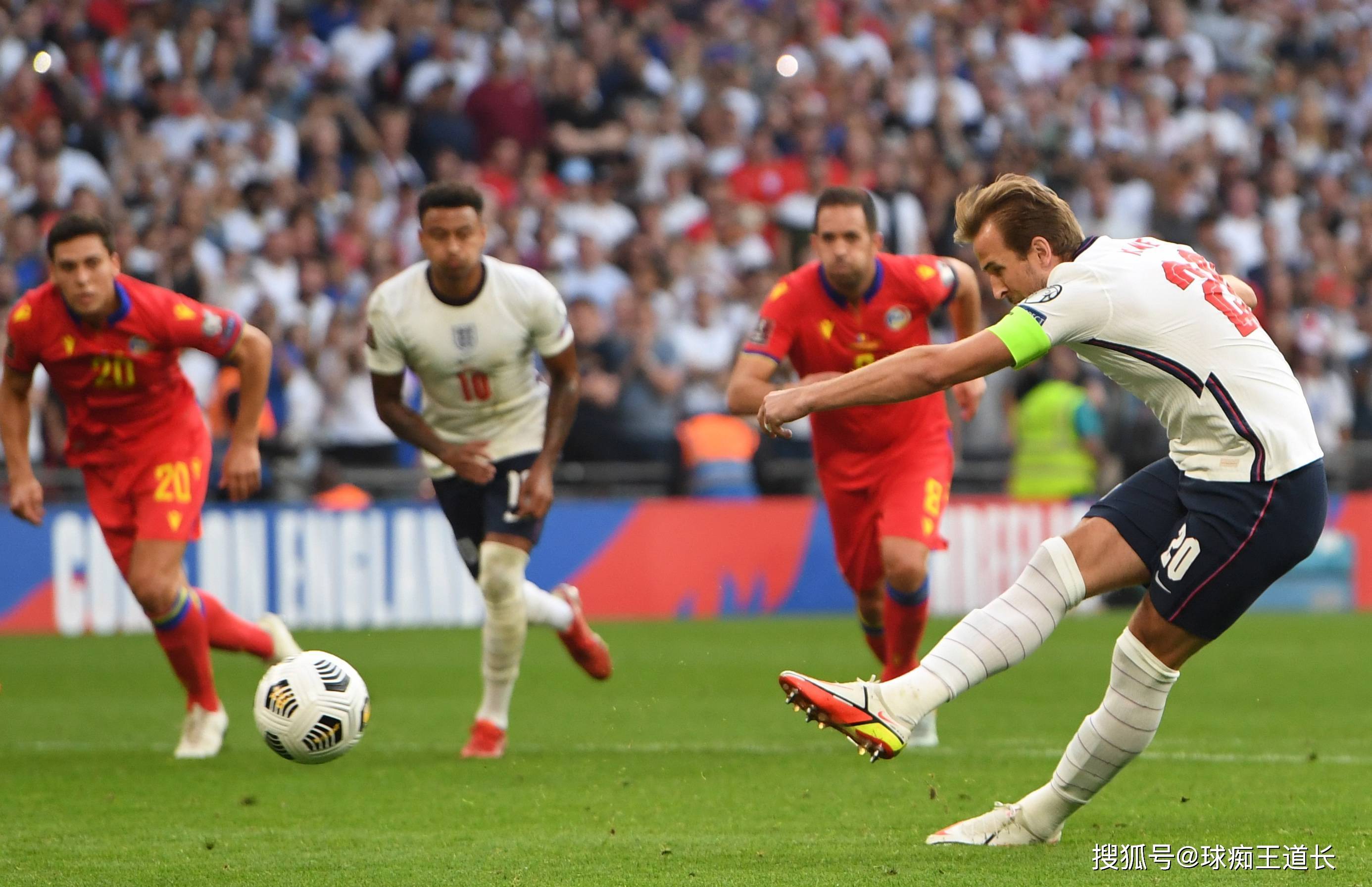 职业足球比赛引发关注，球队体现出色执行能力