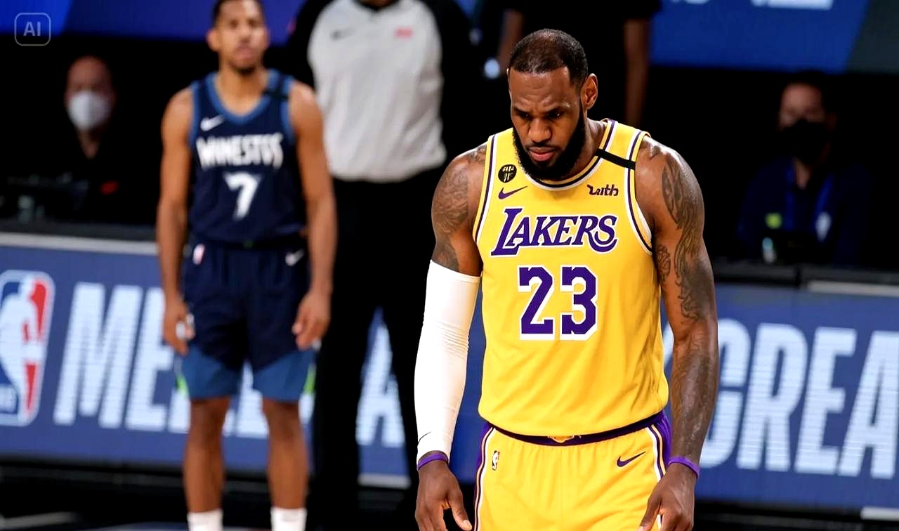 湖人击败雷霆,詹皇独揽三双全队胜出 湖人击败雷霆,詹皇独揽三双全队胜出