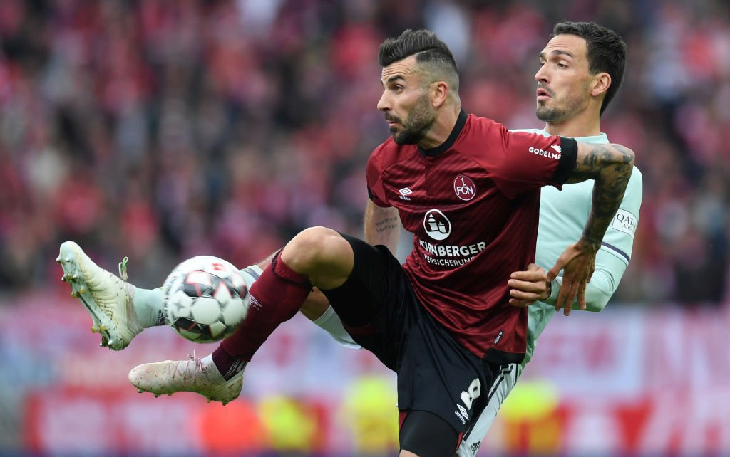 南安普顿惊险保级,逃脱降级危机 南安普顿惊险保级,逃脱降级危机