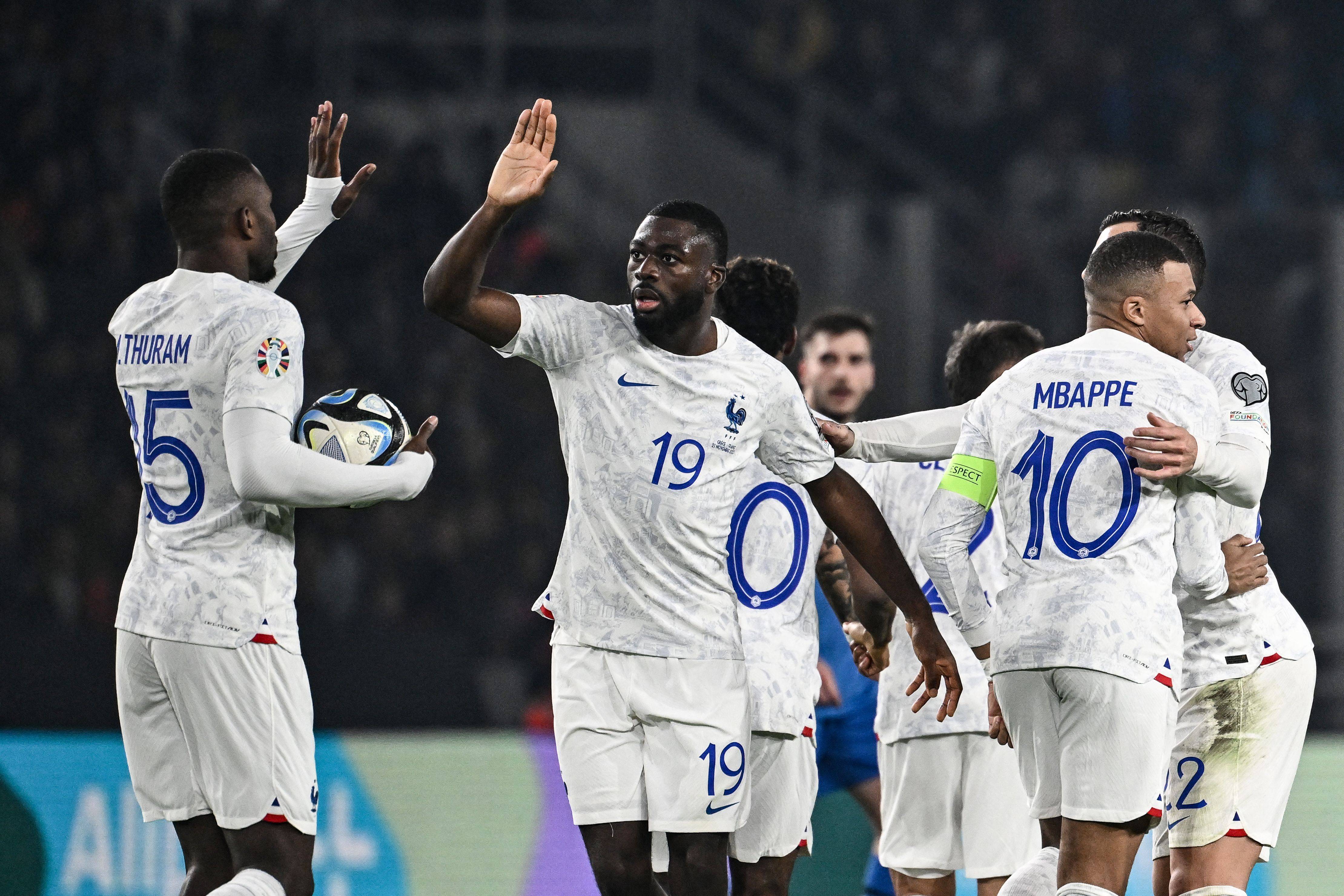 关于罗马尼亚队努力备战，渴望在欧预赛中取胜的信息