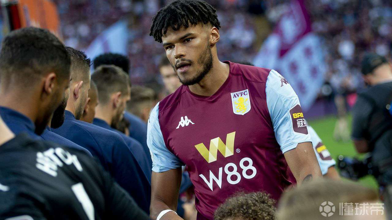 诺里奇前锋爆发,为球队赢得关键比赛的简单介绍 诺里奇前锋爆发,为球队赢得关键比赛的简单介绍