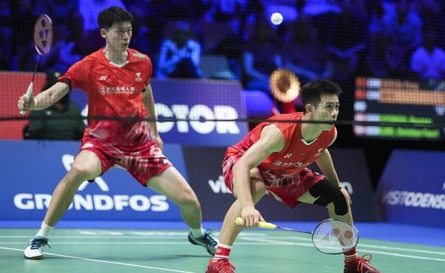 包含马来西亚羽毛球队轻取韩国羽毛球队，辛杜爆发神勇的词条