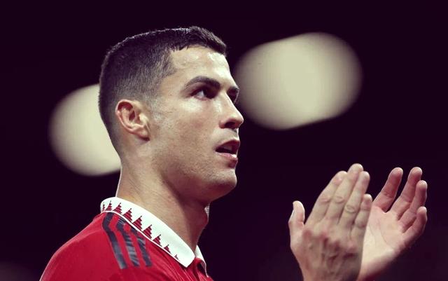 中国逆转曼联，C罗惊艳四座