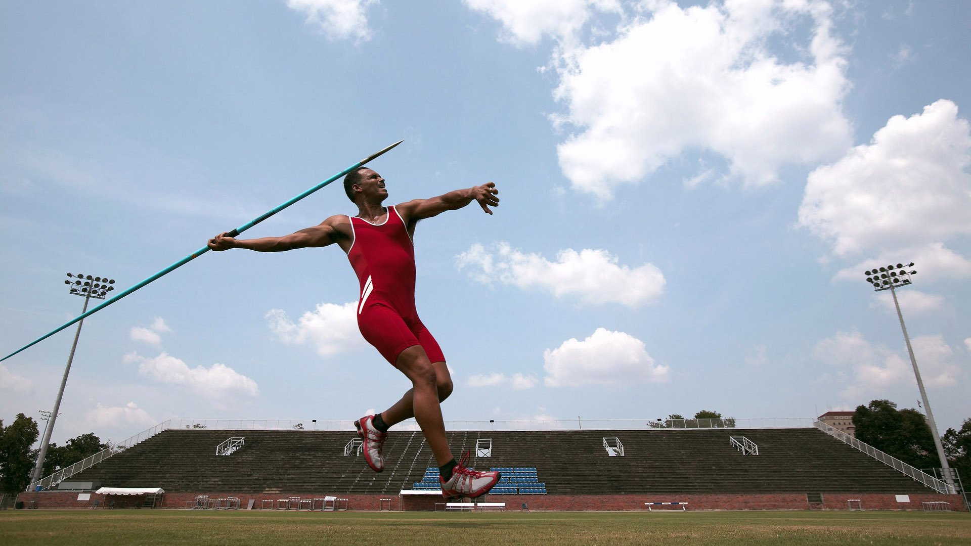 火箭节奏掌控广东队，霍勒迪成为关键先生