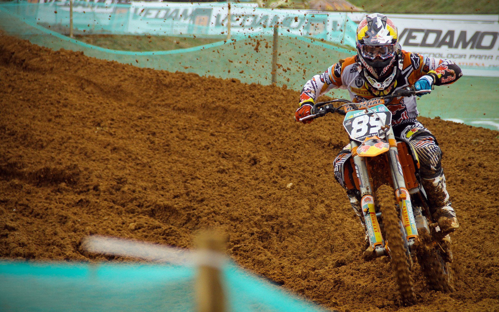 魔术最后时刻击败公牛，浓眉成为关键先生